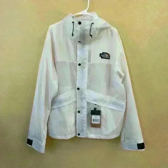 The North Face Outline Jacket LGBTQ PRIDE Collection In White Men’s Large NWT - Picture 4 of 12